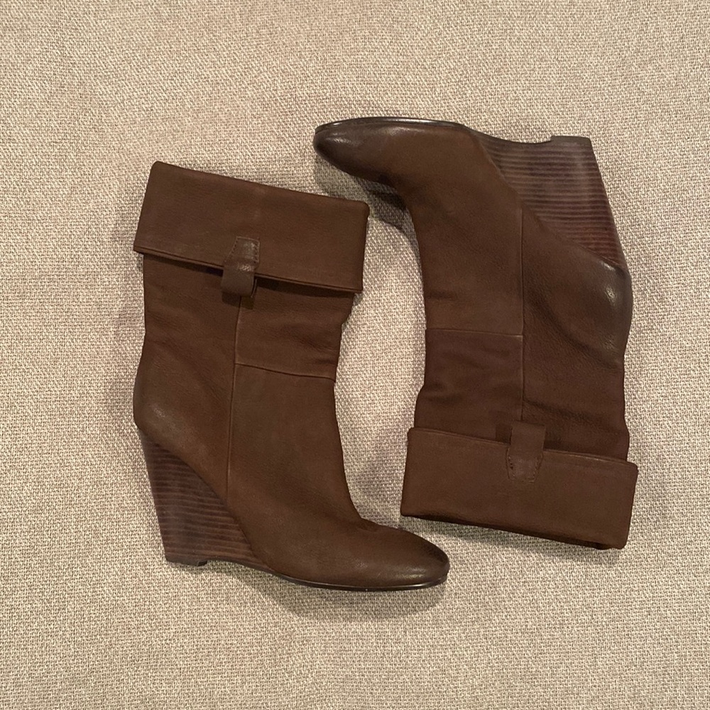 Ash boots never worn out just tried on in home.